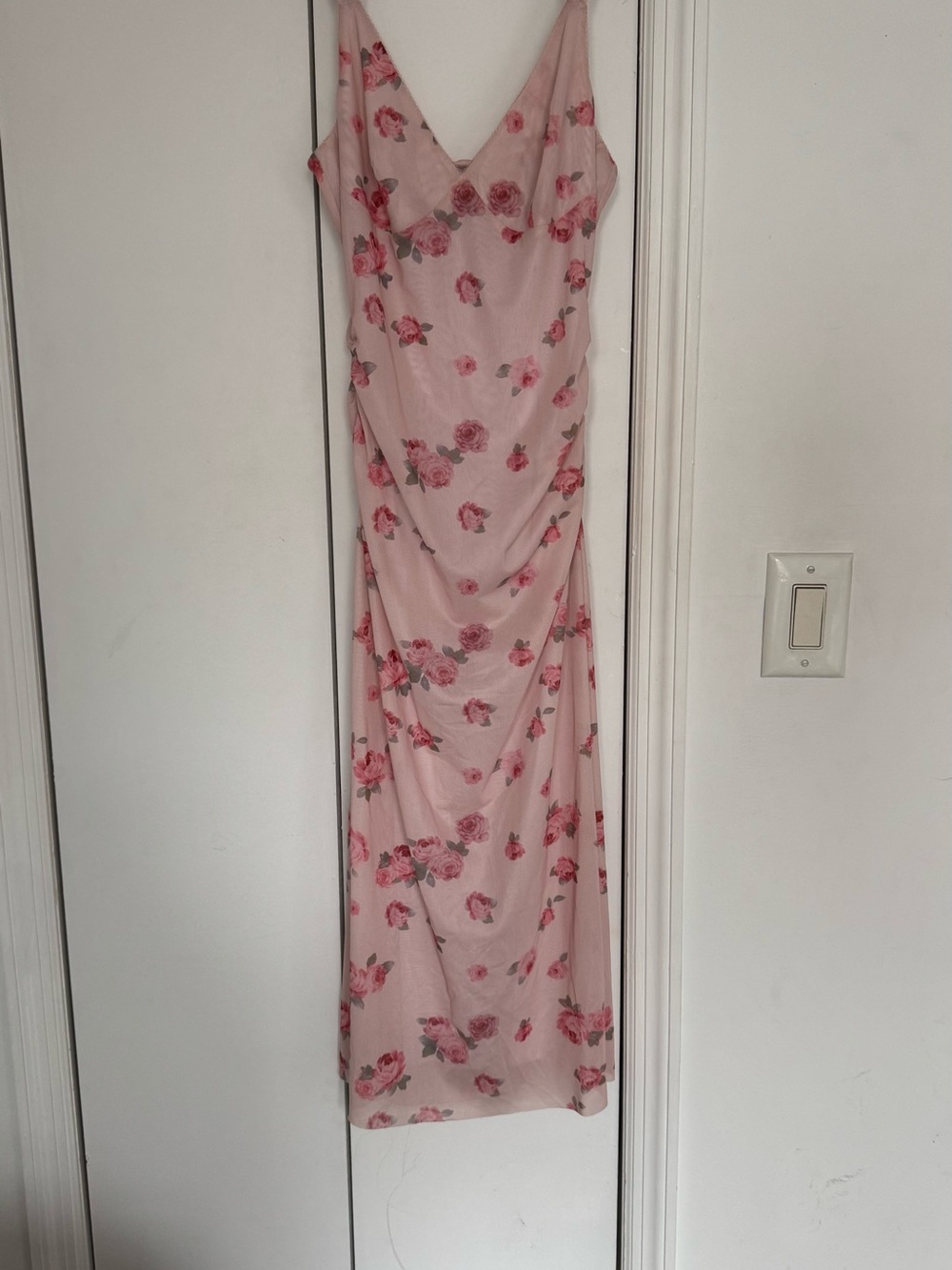 Mare Mare - Anthropologie Blush Pink Floral V-Neck Midi Dress - Picture 2 of 4